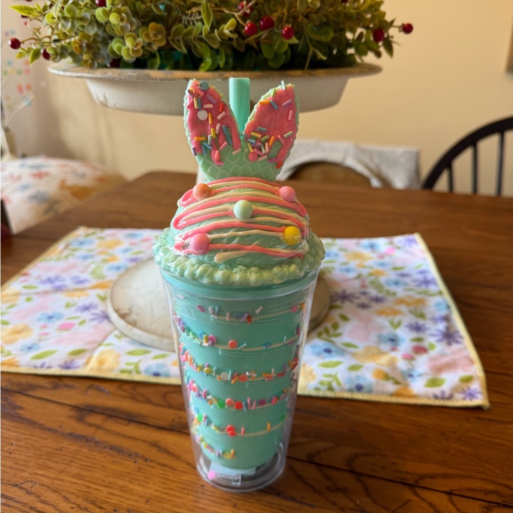 Kids Bunny-Themed Mint Green Treat Tumbler Cup